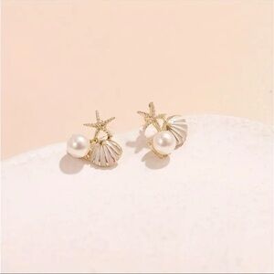 Gold Seashell & Starfish Pearl Stud Earrings NWT Coastal Beach Jewelry